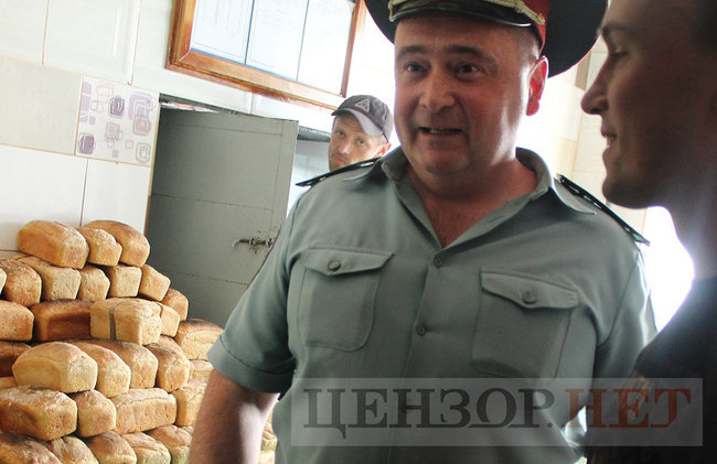 В Коростенской исправительной колонии питаются на 420 гривен в месяц, изготавливают кровати для военных и получают образование 12