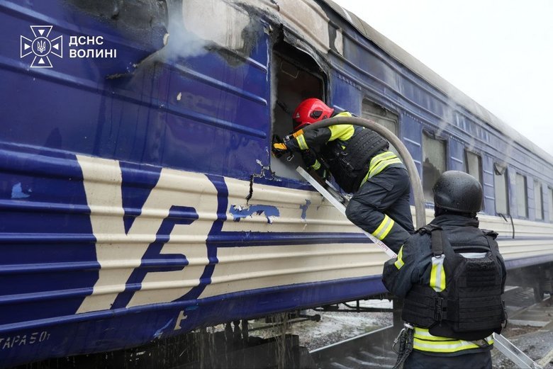 удар по потягу в Луцьку