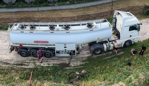 Economic Security Bureau has shut down underground petrol production operation: 233,000 litres of counterfeit petrol worth 50 million hryvnias have been seized. PHOTO