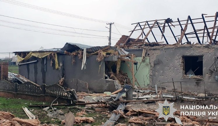 Окупанти вдарили по Херсону: Двоє поранених, один з них "важкий". За добу в області - 8 постраждалих