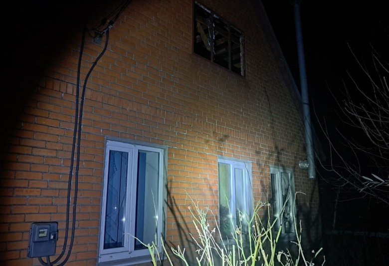 Night drone attack on Dnipropetrovsk region: four UAVs shot down, houses damaged