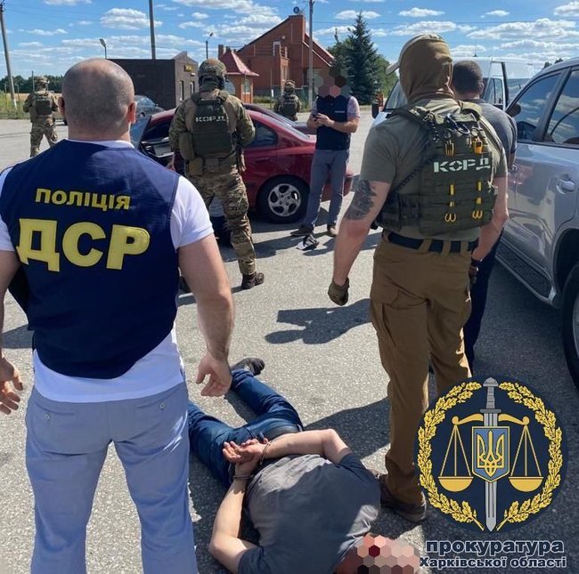 Трое мужчин похитили жителя Харьковщины и требовали $20 тыс. выкупа, их задержали, - прокуратура 03