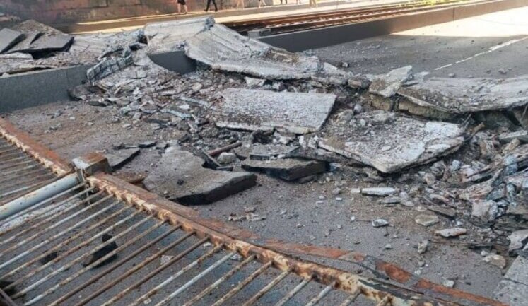 У Києві обвалилася частина Повітрофлотського шляхопроводу, - КМДА. ВІДЕО+ФОТОрепортаж