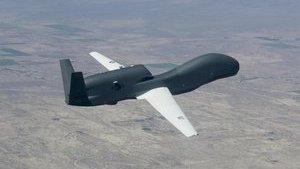 Безпілотник ВПС США здійснює розвідувальний політ над Донбасом. КАРТА
