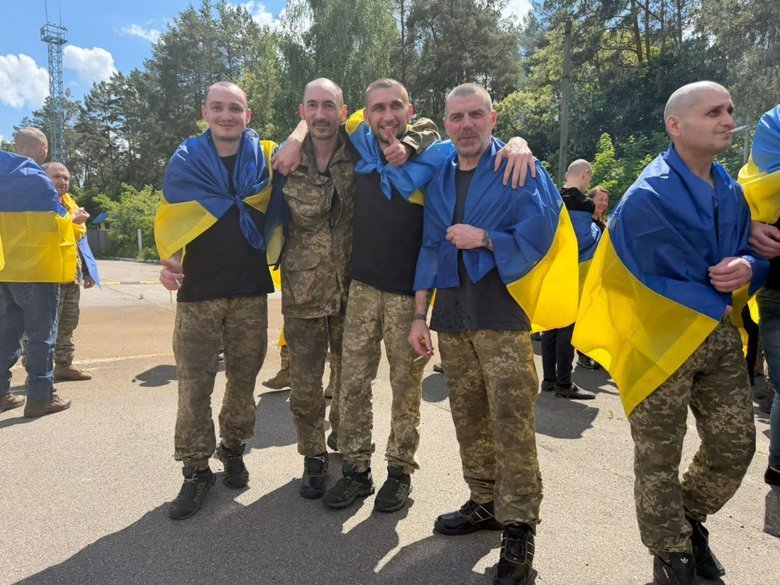 Відбувся обмін полоненими між Україною та РФ