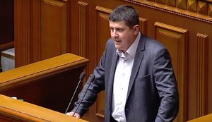 Требуем от Зеленского безотлагательно внести на рассмотрение Рады кандидатуру премьера, - Бурбак. ВИДЕО