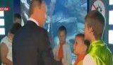 путин и школьник