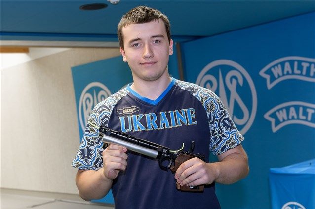 Украинец Коростылев завоевал золото на чемпионате Европы по стрельбе 01