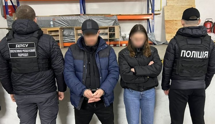 На границе со Словакией задержали 2 наркоторговца, которые ввозили в Украину партию метамфетамина. ФОТОРЕПОРТАЖ