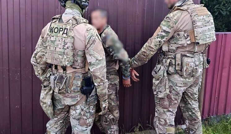Пьяный мужчина угрожал полиции гранатой: на Житомирщине объявили спецоперацию, - Нацполиция. ФОТОРЕПОРТАЖ