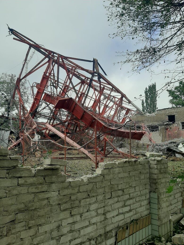 Лисичанск страдает от авиаударов, войска РФ закрепились в Северодонецке, Сиротине, Воронове и Боровском, - Гайдай 01