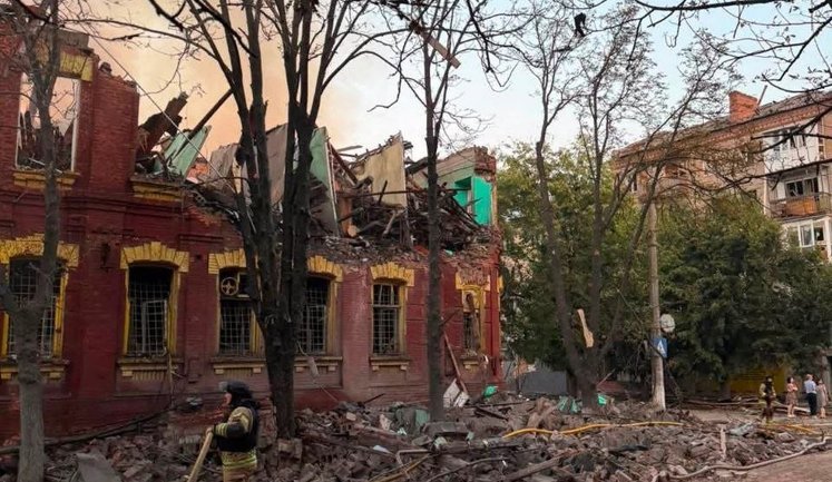 Рашисти о 4-й ранку вдарили по Слов’янську КАБами. ВІДЕО+ФОТОрепортаж