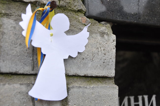 Панахида за Героями Небесної Сотні відбулася в центрі Києва 14