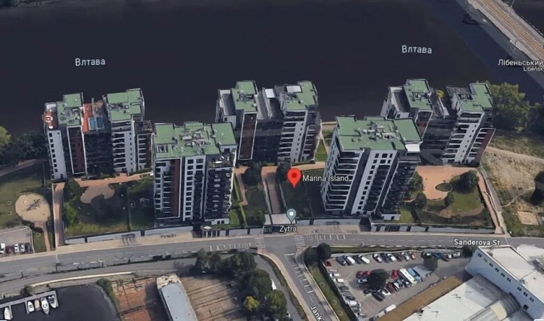 Житловий комплекс Marina Island в історичному празькому районі Голешовіце