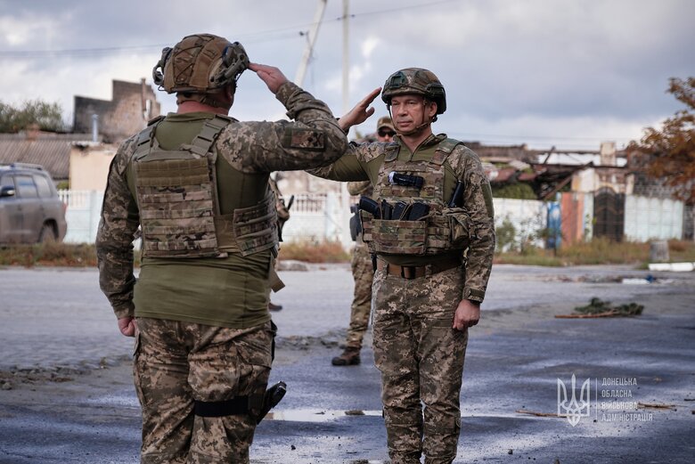 Над визволеним Лиманом офіційно підняли український прапор 03