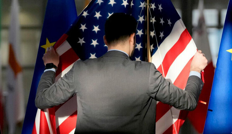 38% українців вважають, що США тиснуть на Україну для неприйнятного миру, - опитування КМІС. ІНФОГРАФІКА