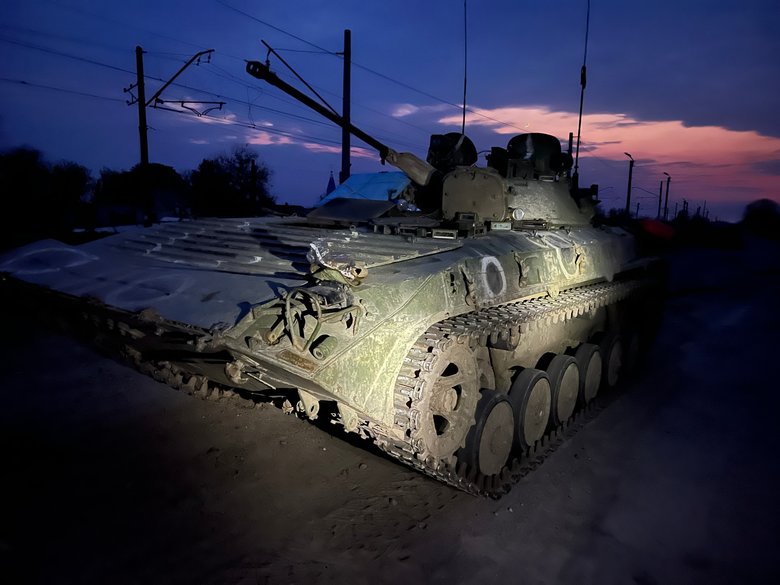 Soldiers of 79th Separate Assault Brigade repulsed enemys attack and destroyed 2 tanks, 5 armored personnel carriers, and 2 infantry fighting vehicles. One infantry fighting vehicle is captured - Butusov 01 Soldiers of 79th Separate Assault Brigade repulsed enemys attack and destroyed 2 tanks, 5 armored personnel carriers, and 2 infantry fighting vehicles. One infantry fighting vehicle is captured - Butusov 01