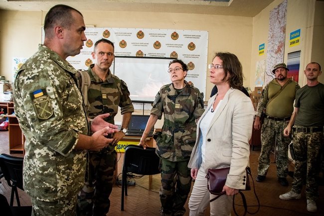 French delegation visits Donbas 01