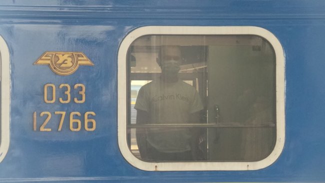 Спецпоїзд Москва-Київ привіз українців на Батьківщину 14