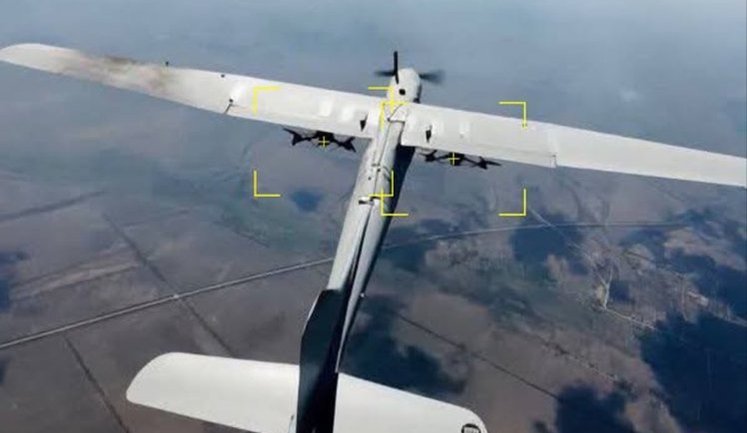 Водіїв закликають уникати руху трасою від Ізюма до Слов’янська через загрозу дронів