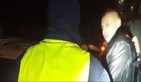 в чувак кожанке