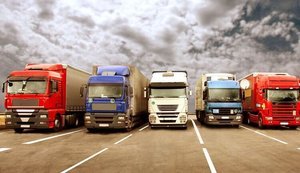 вантажівки