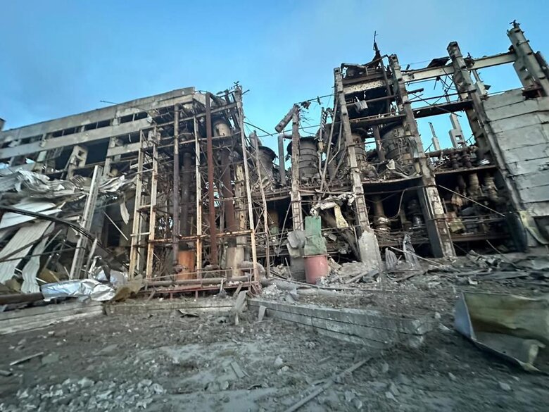 Доба на Донеччині: обстріли 7 громад області, 4 особи загинули, - ОВА  02