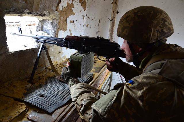 IFV comes out and fires, machine guns or AA guns follow, - ATO fighter describes attacks on Ukrainian positions outside Marinka 04 IFV comes out and fires, machine guns or AA guns follow, - ATO fighter describes attacks on Ukrainian positions outside Marinka 04