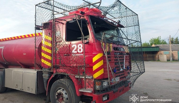 Russians attacked emergency services in Nikopol district: driver injured. PHOTOS