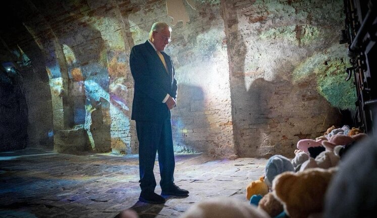 Kellogg visits memorial to children killed in Kyiv: "Killings must stop". PHOTOS