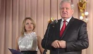 Посол Украины в Беларуси Тихонов начал агитировать за ПР. Ради победы пообещал развернуть поезда и подарки. + ВИДЕО.