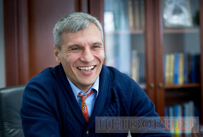 Руслан Кошулинський: Один з першочергових указів від президента Кошулинського - Указ про спадковість держави Україна. Не Радянський Союз, а УНР 12