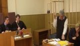 "Не хочу я так жить!", - скандальный одесский судья Буран повредил себе руку ручкой в зале суда после решения о его круглосуточном домашнем аресте. ВИДЕО