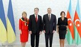 Ющенко встретился с Алиевым и его женой - комсомолкой, спортсменкой и просто красавицей. ФОТОрепортаж.