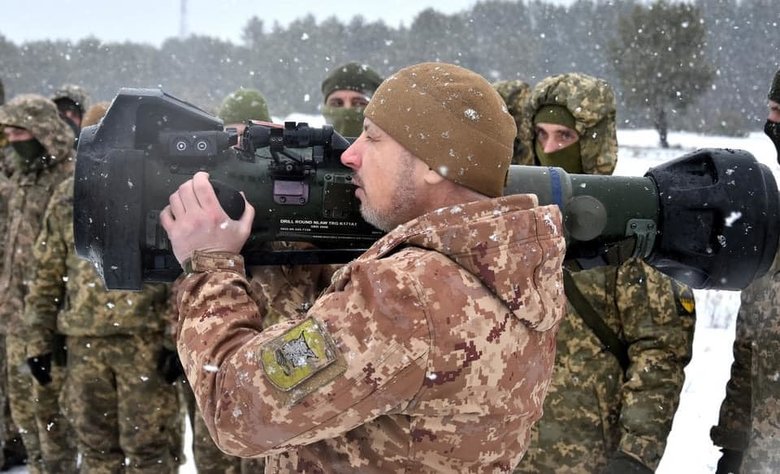 Військовослужбовці 169-го Навчального центру Десна розпочали інтенсивну підготовку по застосуванню ПТРК NLAW 02