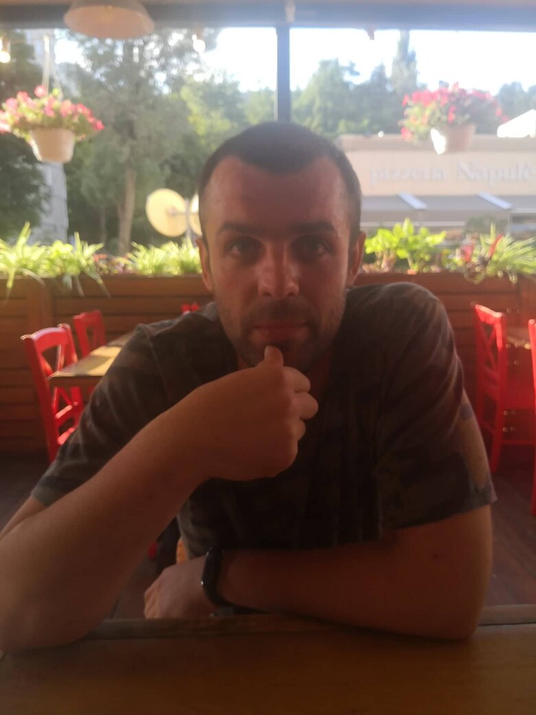 Артилерист Євген Назаренко, позивний Кадет: Ми більше ніж переможемо. Тому що навіть така структура, як НАТО, побачила, що таку країну, як Україна, і її Збройні сили, не зрівняти з НАТО. Ми - сила сильна 02