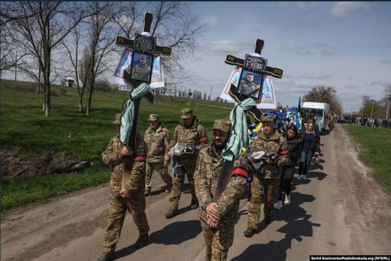 На Кіровоградщині попрощалися з двома братами-захисниками