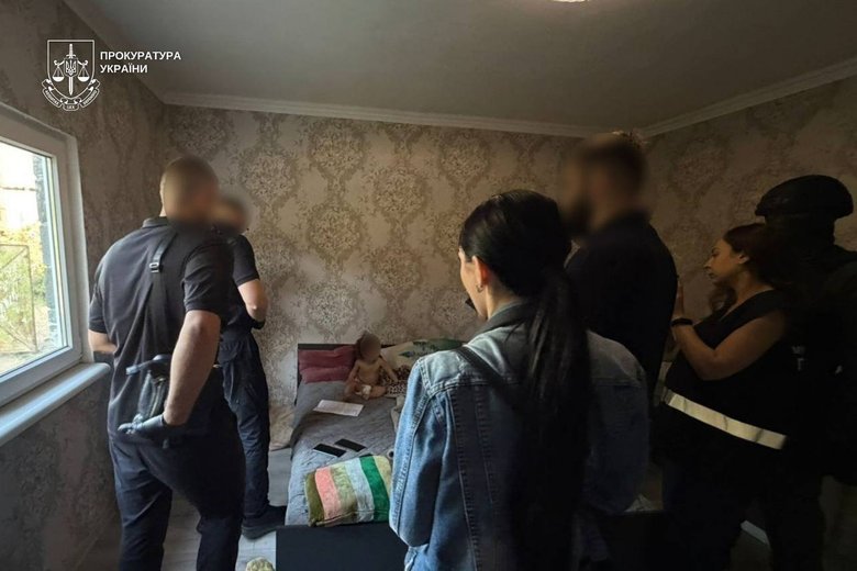 женщина снимала дочь в порно