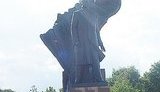 В Тернополе на памятнике Бандере появились слова "Герой Украины". ФОТОфакт