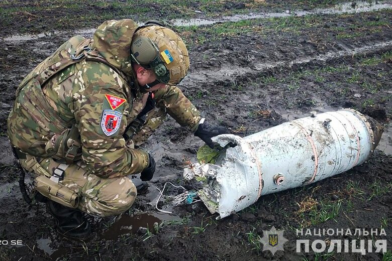 Вибухотехніки Сумщини вилучили бойову частину ракети РФ Х-59