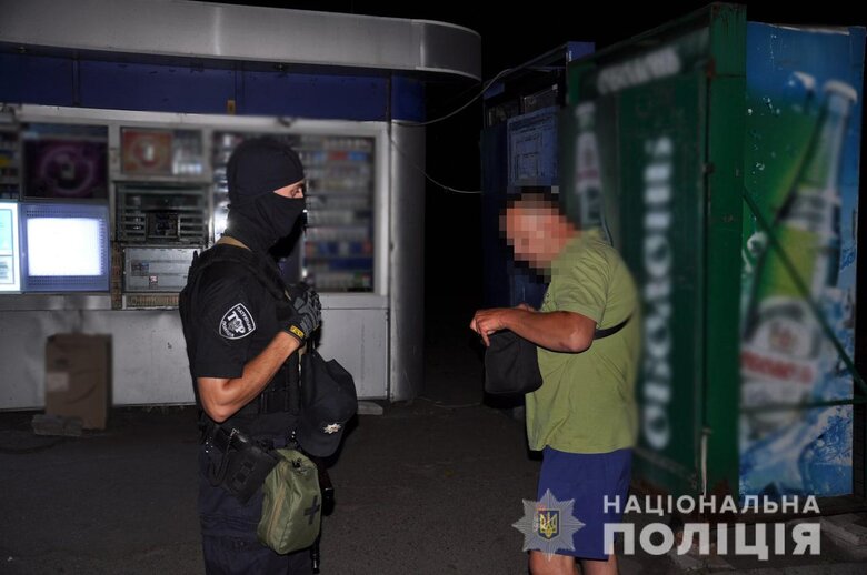 В Черкассах раздали повестки 34 нарушителям комендантского часа 13