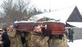 На Киевщине провели в последний путь погибшего на Донбассе воина Александра Сивко. ФОТОрепортаж