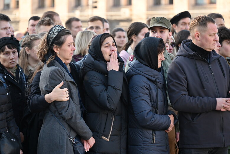 Із воїном та засновником видання Горинь Тарасом Давидюком, який загинув у бою проти окупантів на Запоріжжі, попрощалися у Києві 06