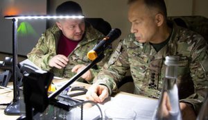 Сирський відвідав Південну операційну зону: Ворог посилює угруповання та хоче переламати хід бойових дій. ФОТО