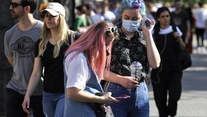 Количество активных больных COVID-19 снизилось в 11 областях Украины, - СНБО