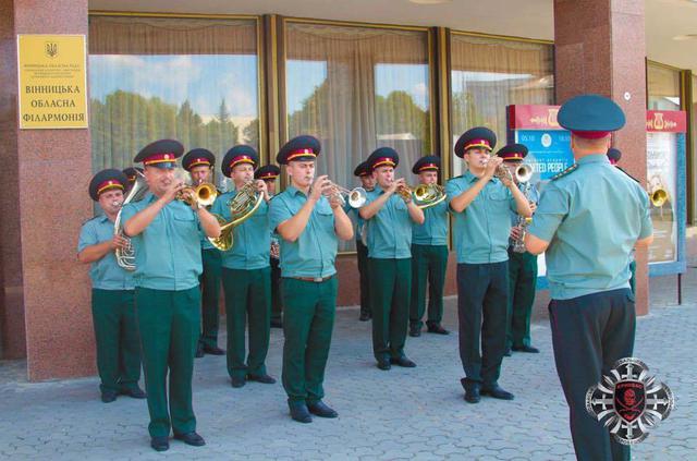 У Вінниці нагородили 12 Народних Героїв України 24