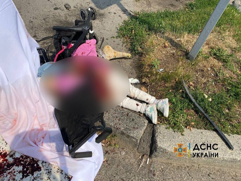Small child died from Russian rocket attack on Vinnytsia 02