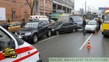 Масштабная авария в центре Киева: маршрутка собрала "гармошку" из 6 машин. ФОТОрепортаж