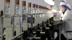 Зеленський підписав закон про скасування держмонополії на виробництво спирту