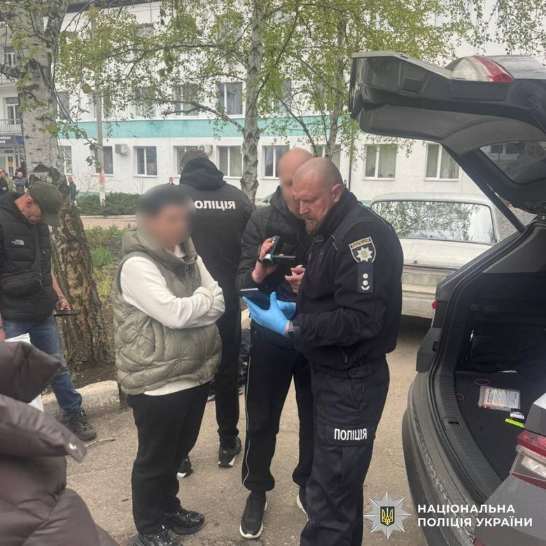 На Харківщині військову медикиню викрили на хабарі за вплив на рішення ВЛК